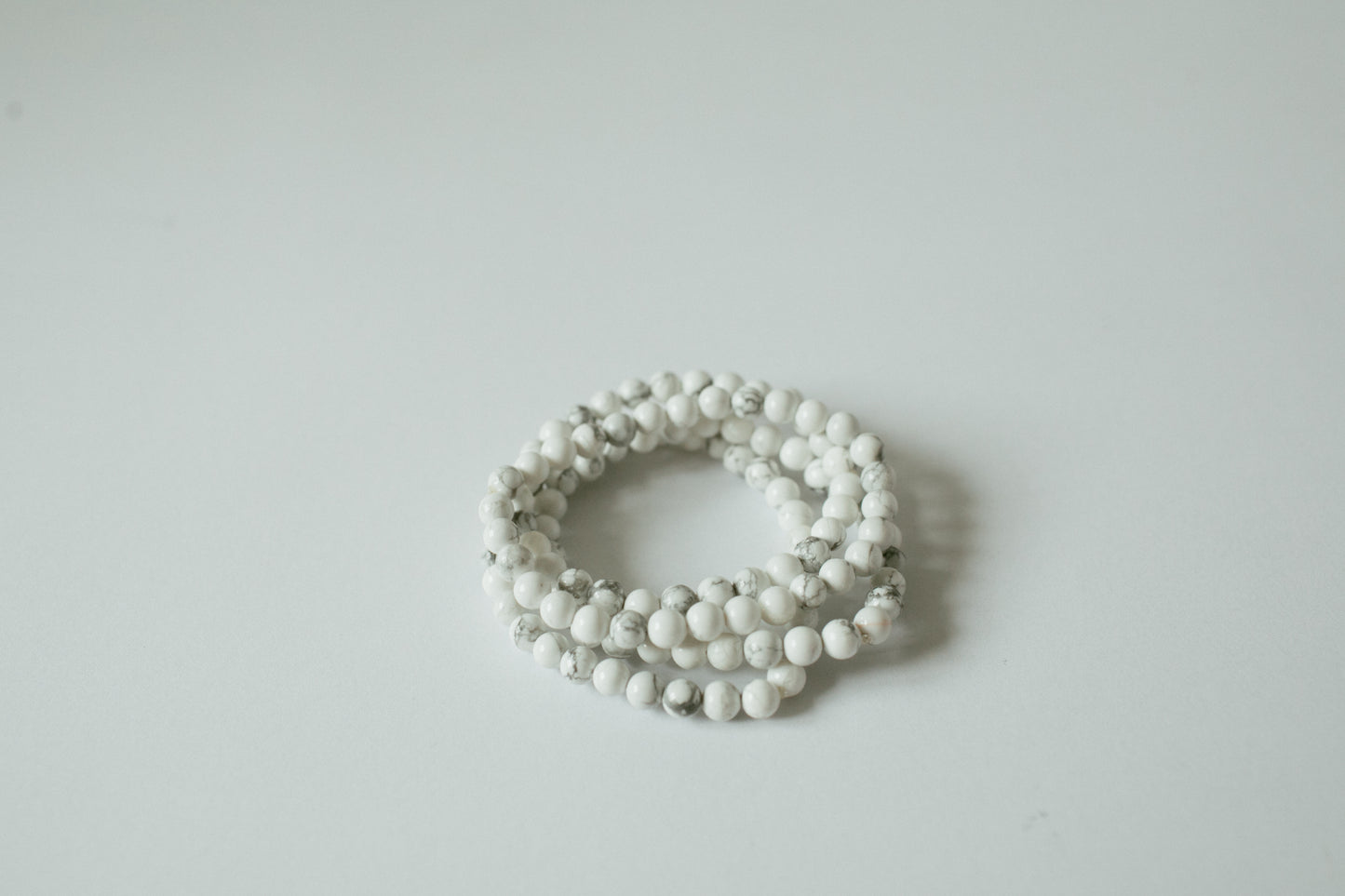 Polished Howlite Beaded Bracelet