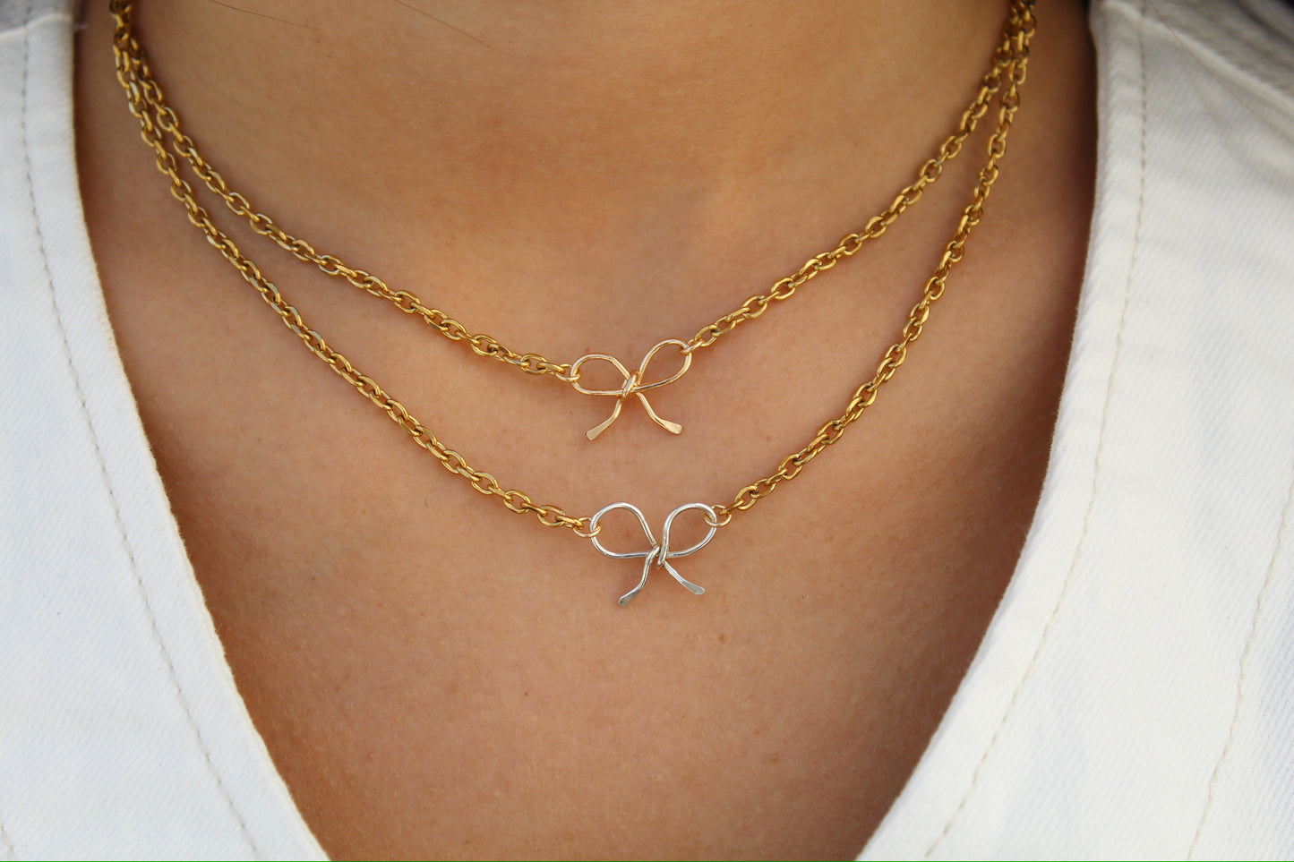 Bow Necklace